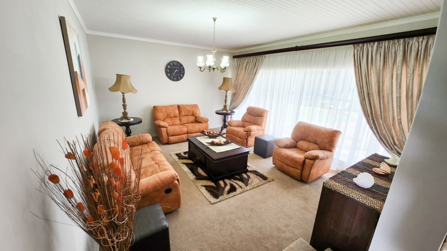 4 Bedroom Property for Sale in Wilgenhof Free State